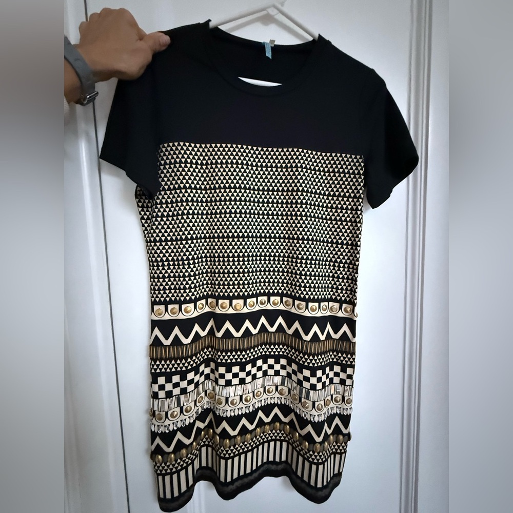 Elegant Black and Gold Geometric Mini Dress